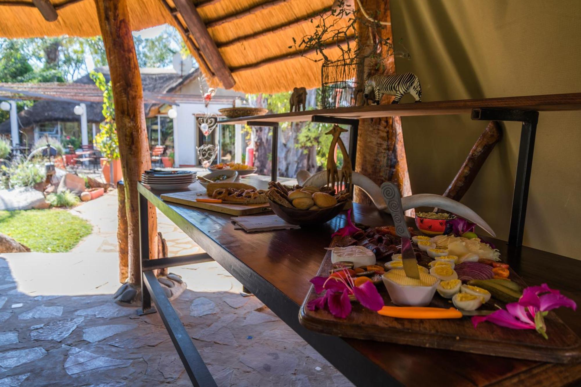 Gabus Safari Lodge Otavi Экстерьер фото