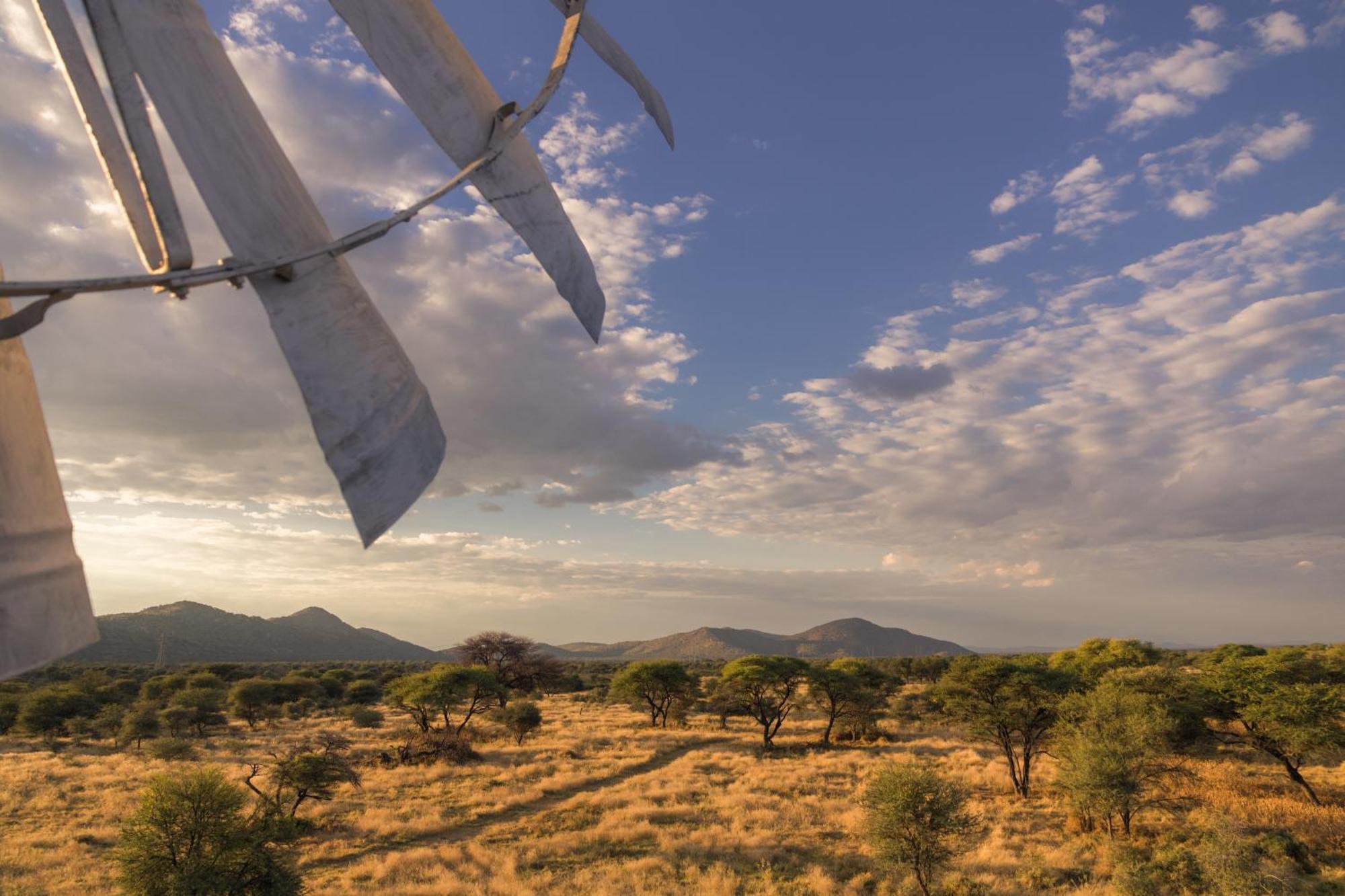 Gabus Safari Lodge Otavi Экстерьер фото